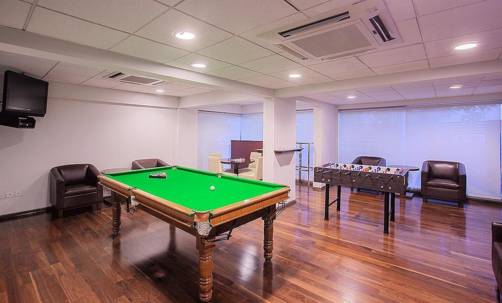 Oakwood Naylor Road Aparthotel 4*