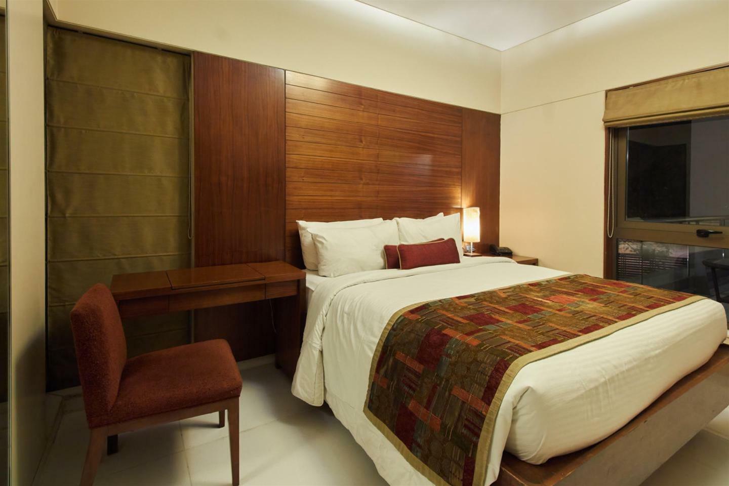 Oakwood Naylor Road 4* Pune