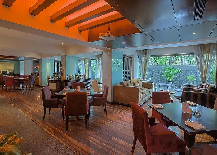 Oakwood Residence Naylor Road Pune