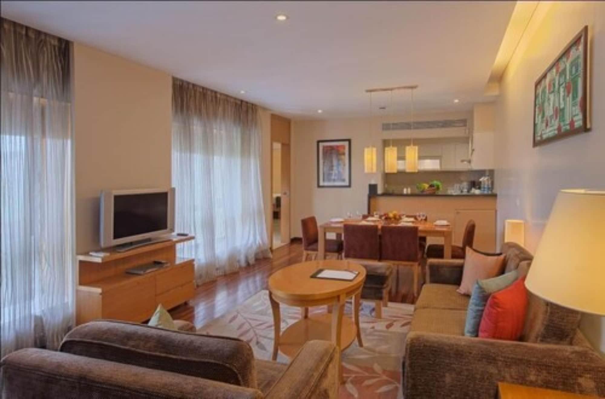 Oakwood Naylor Road 4* Pune